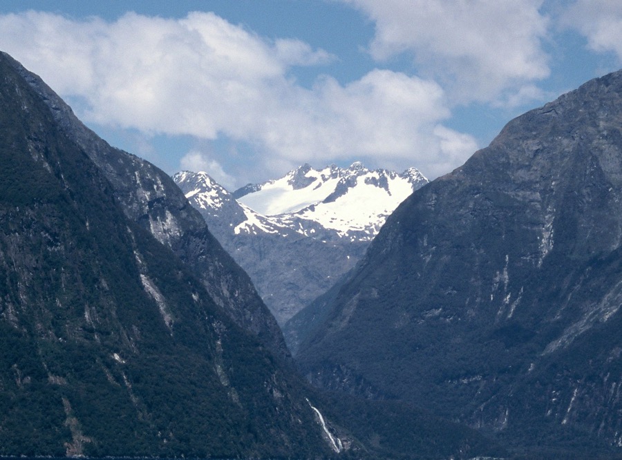 MOUNT COOK.   RANGE.JPG