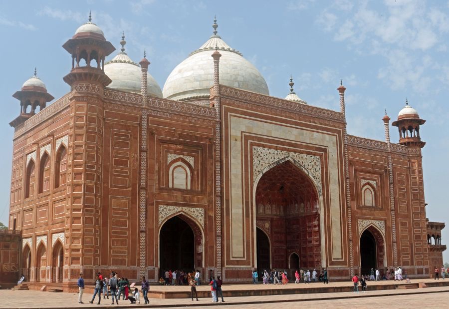 AGRA.      TAJ  BUILDING.JPG