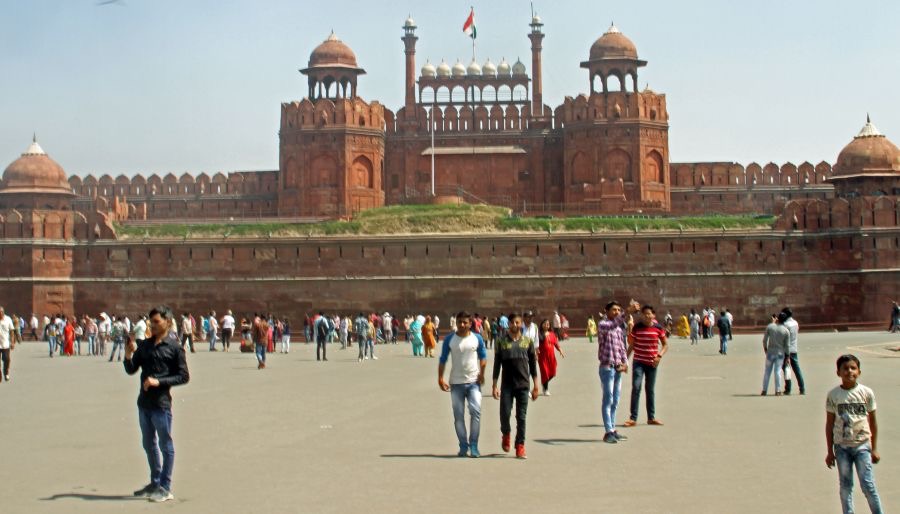 DELHI  OLD       Red  Fort with   Lahore Gate.JPG