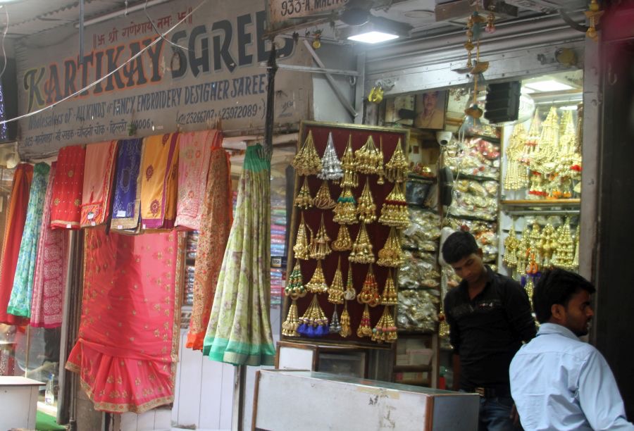 DELHI.  OLD   Bazaar Stalls  Sarees & Gold.JPG