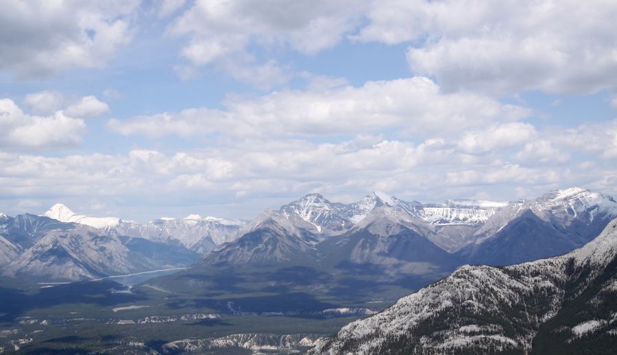 BANFF MOUNTAIN VIEWS          BANFF.N.P..jpg