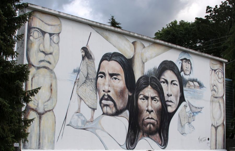 CHEMAINUS.  MURAL. VANCOUVER ISLAND.jpg