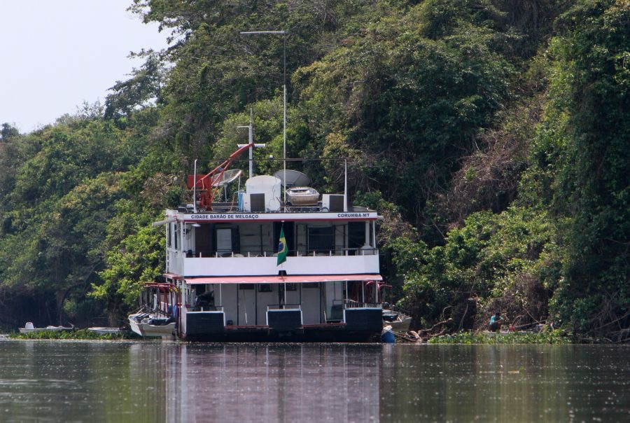 BOAT LODGE  TAIAMA    PANTANAL.jpg