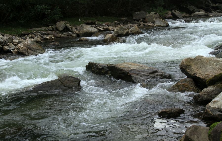 RIO PAPALLACTA in flood.jpg